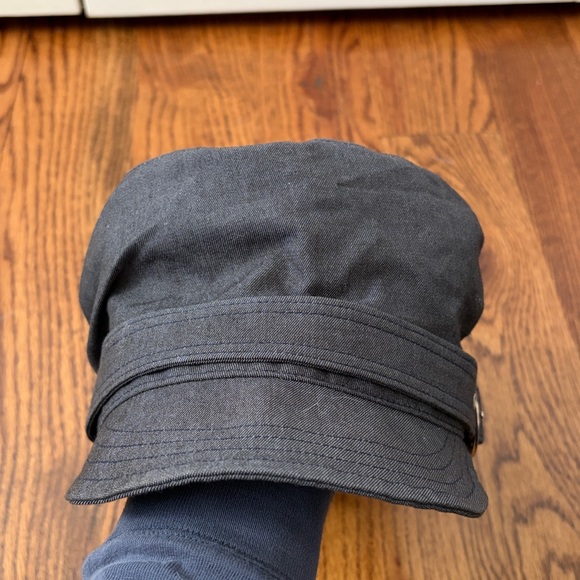 Banana Republic Gray Bucket Hat with Buckle - Picture 3 of 4